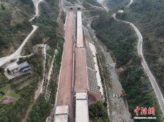 万开达高速公路首段路基完成交验